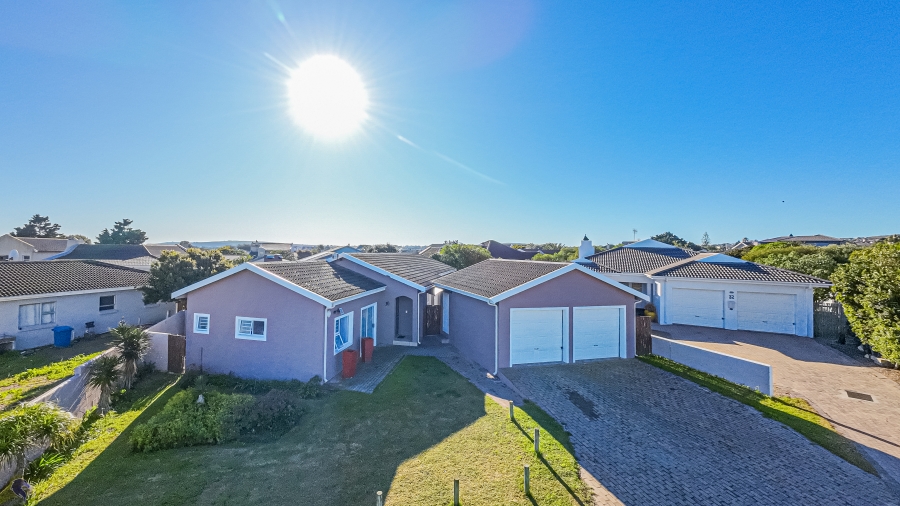 4 Bedroom Property for Sale in Country Club Western Cape